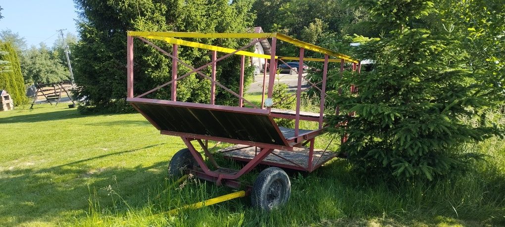 Przyczepa platforma wóz do przewozu kostek siana