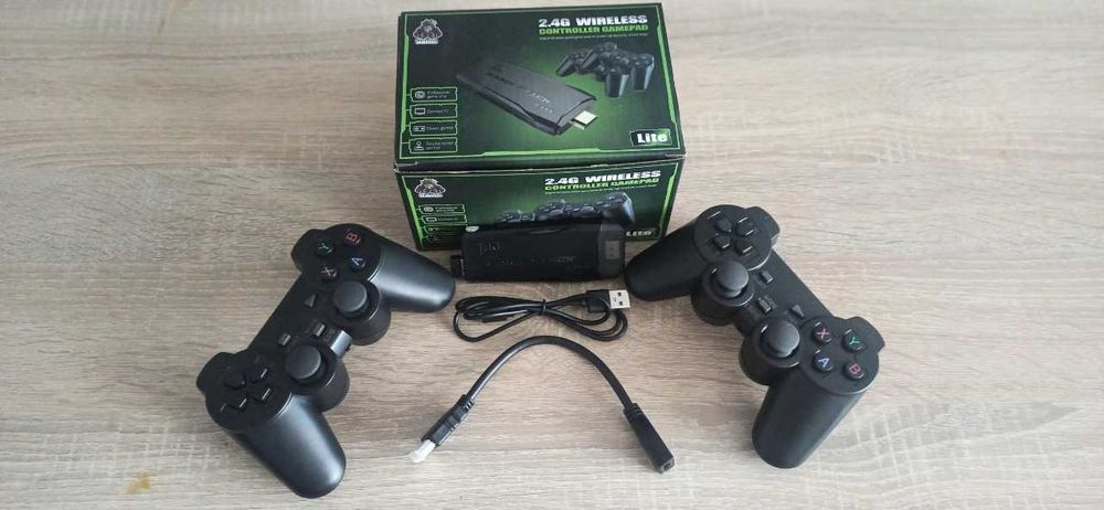 Konsola z 20 Tysiącami Różnych Starych Gier + 2 Pady GOTOWA DO UŻYCIA