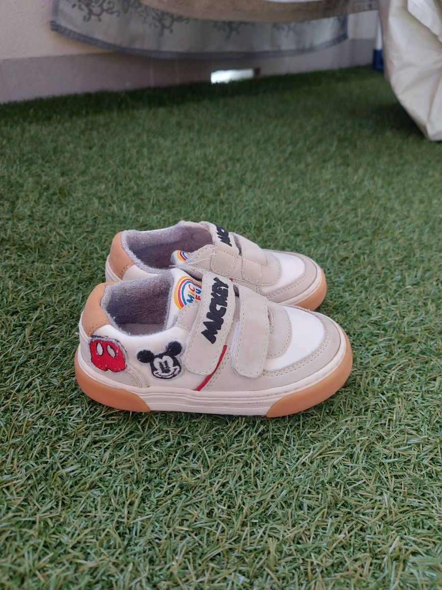 Sneakersy chłopięce na rzepy Myszka Mickey r 22