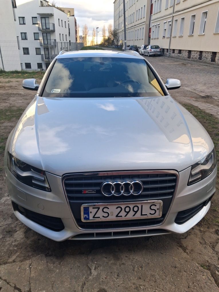 Audi a4 b8 2011r