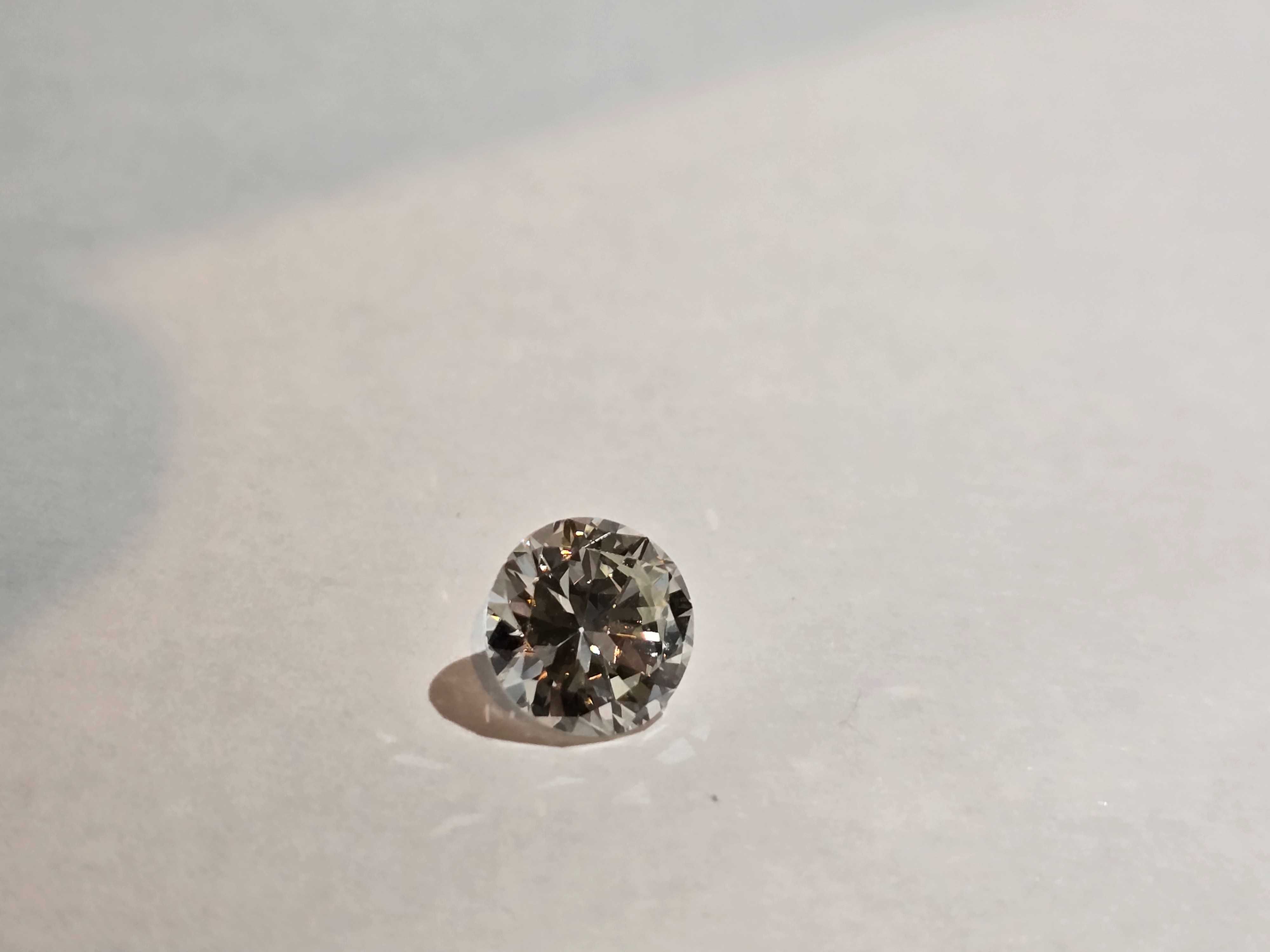 Diament 1.7 ct czystość VVS1 barwa K certyfikat