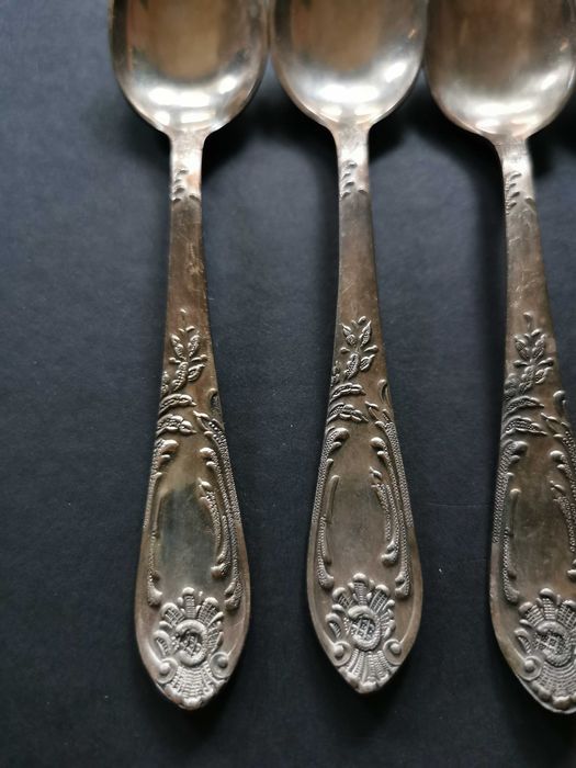 Posrebrzane łyżeczki rosyjskie