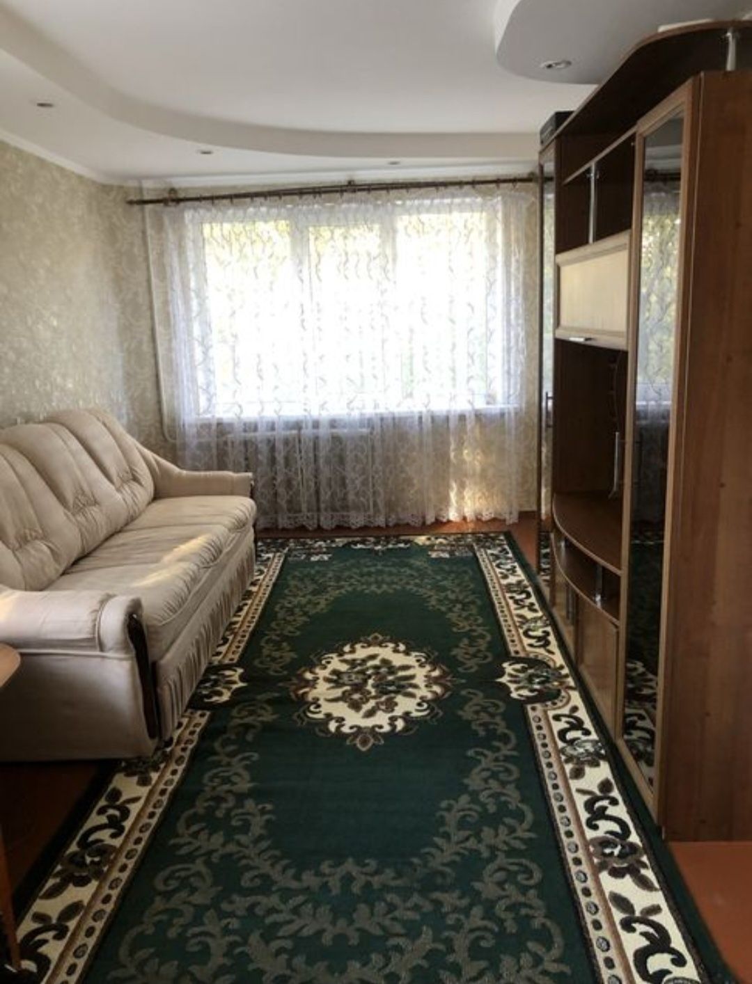 Оренда трьохкімнатної квартири на Крошні