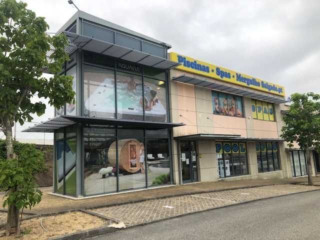 Cobertura de segurança para piscina protegida