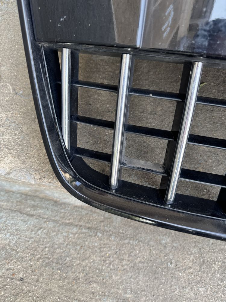 Решітка радіатора гриль audi q7 4l ауді
