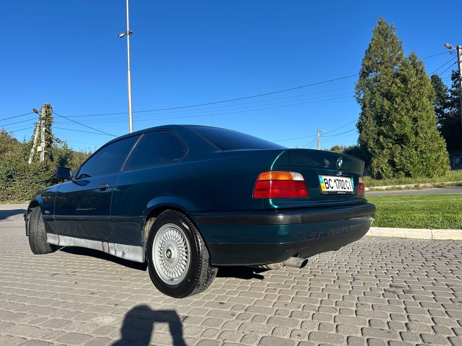 BMW 320I 2,0 автомат 1996р