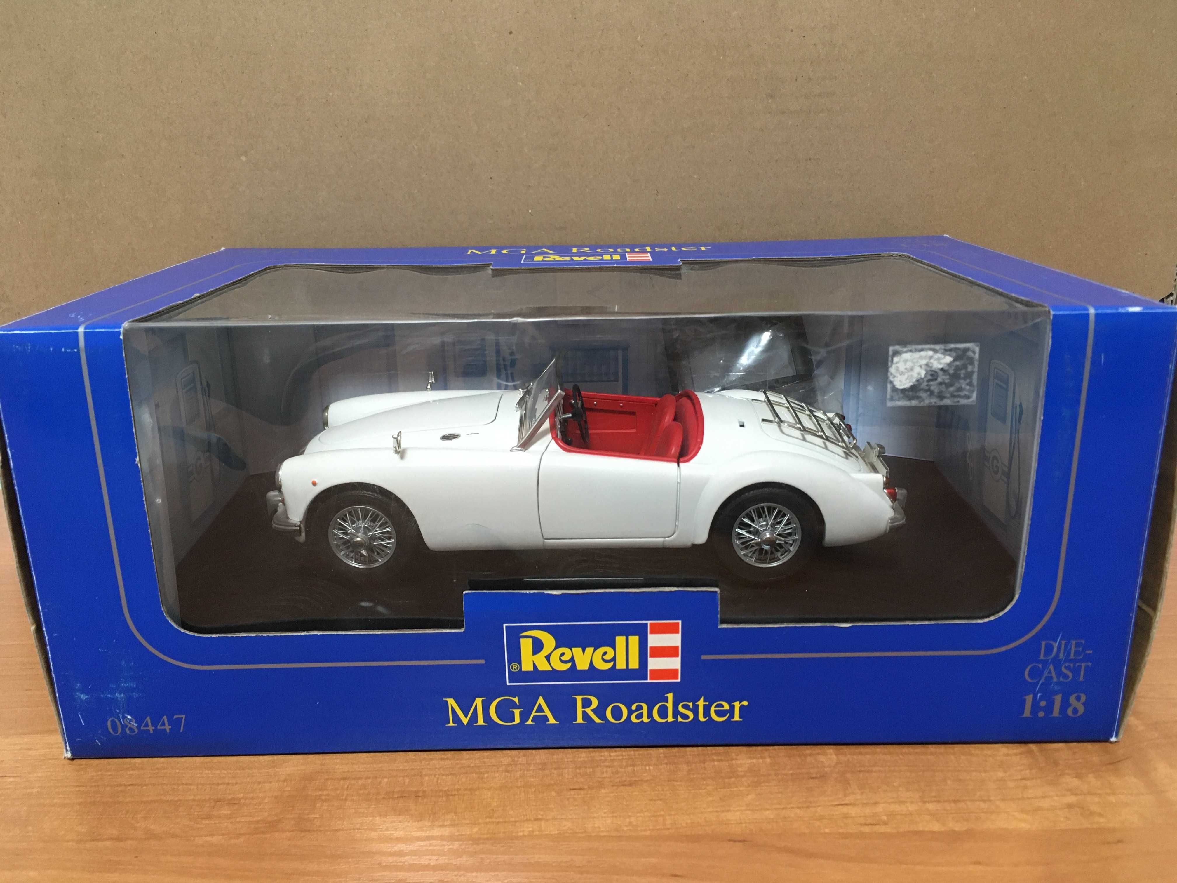 MG MGA roadster, RHD, Revell, 1:18