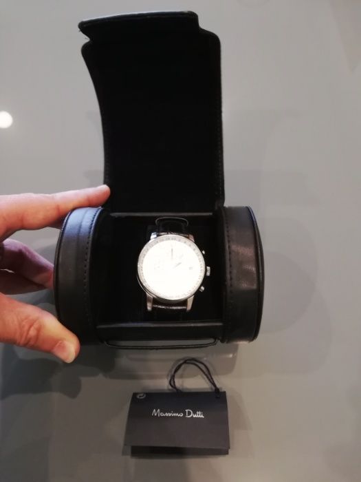 Relógio Clássico Massimo Dutti com cronógrafo (bonita prenda)