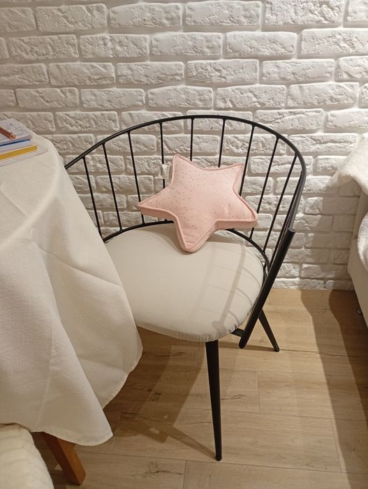 Krzesła  do salonu x2 sztuk