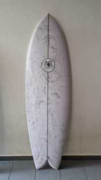 Prancha de Surf 5'10 nova