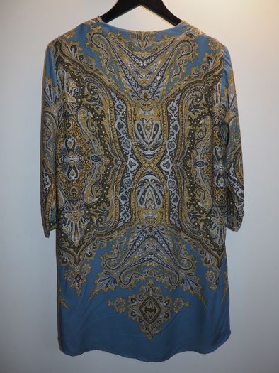 Vestidos Massimo Dutti (cada)
