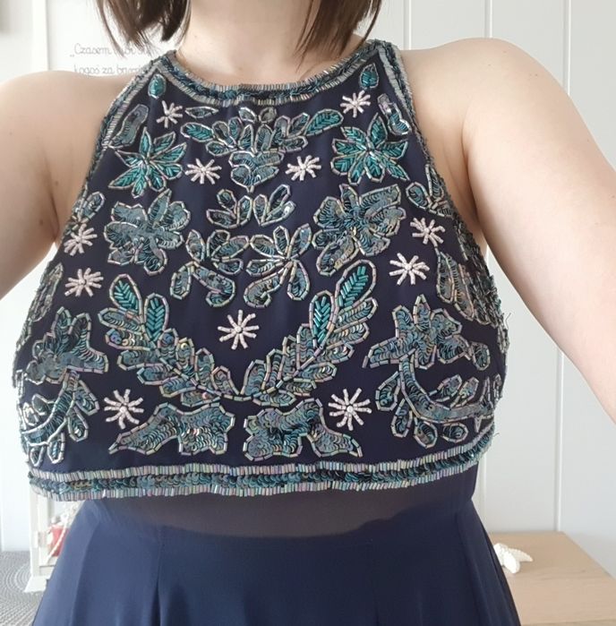 Długa suknia. Wesele, impreza. Zdobiona cekinami i koralikami. Asos L
