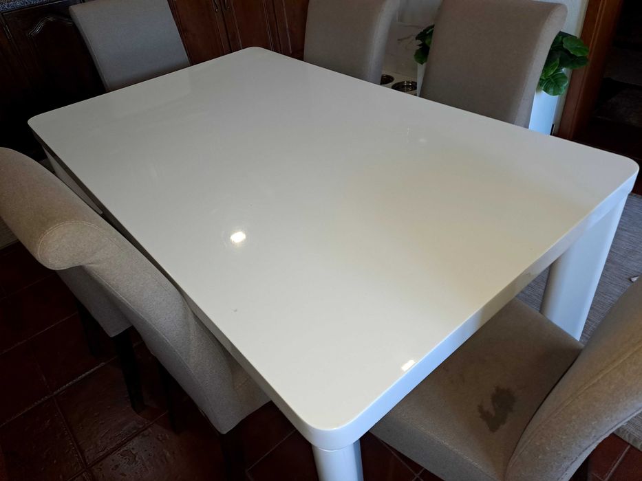Mesa de cozinha 6 Cadeiras alto brilho
