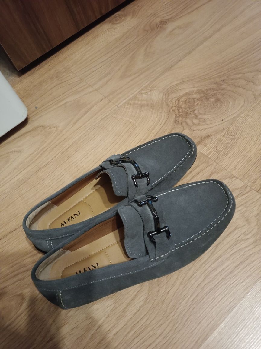 Buty mokasyny...