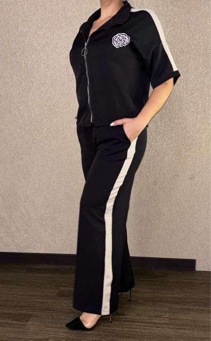 Продам косюм женский