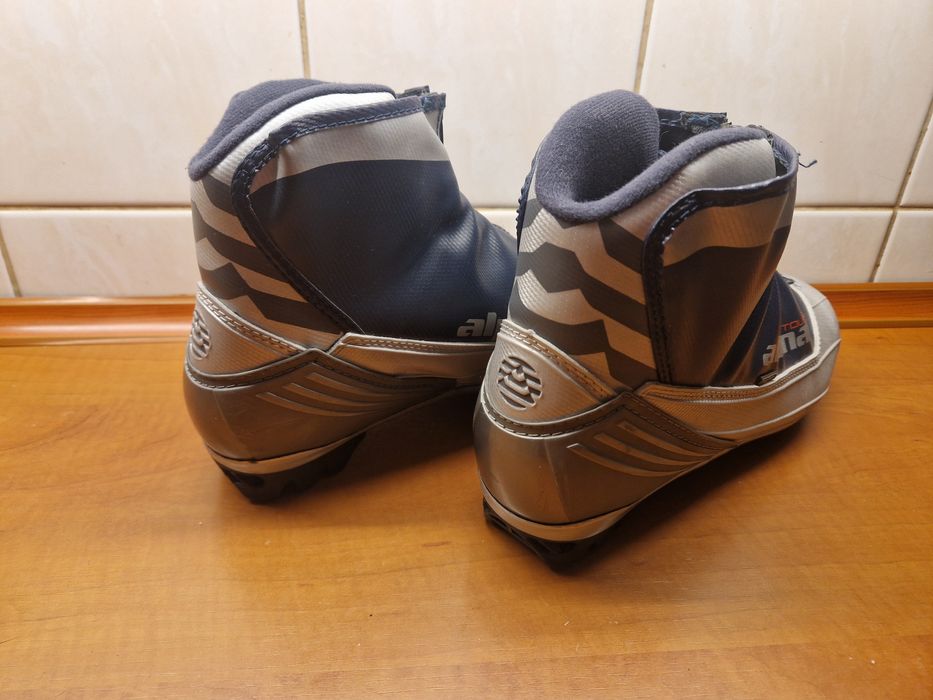 Buty do nart biegowych Alpina roz. 42 NNN