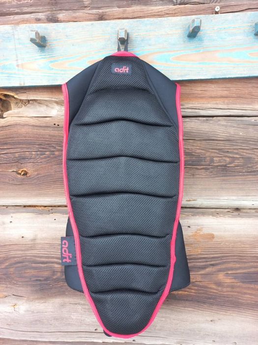 Захист для спини