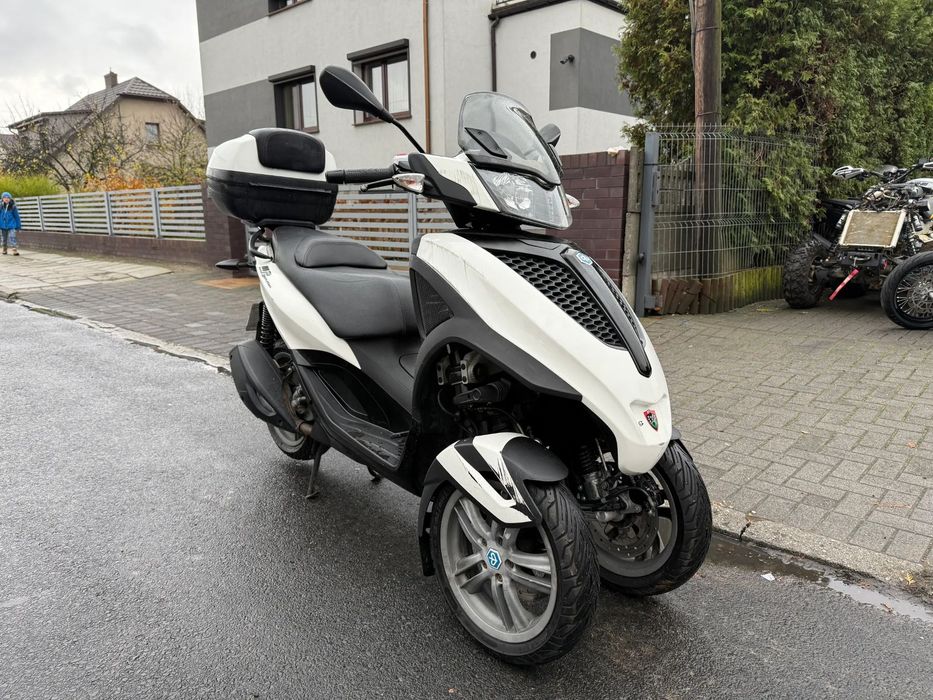 Piaggio MP-3 Piaggio MP3 Yourban 300    Kat.B*L5e*LT*Kufer*
