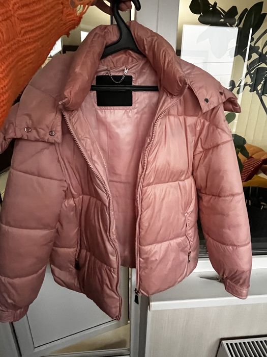 Куртка Guess розовая