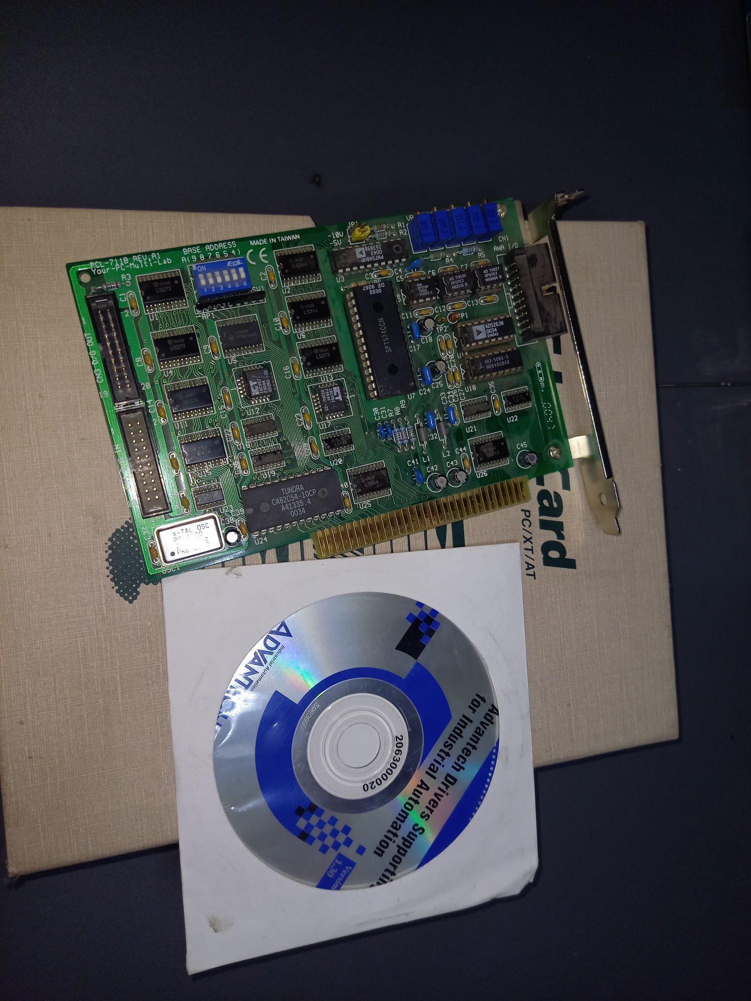 PLC-711B Advantech