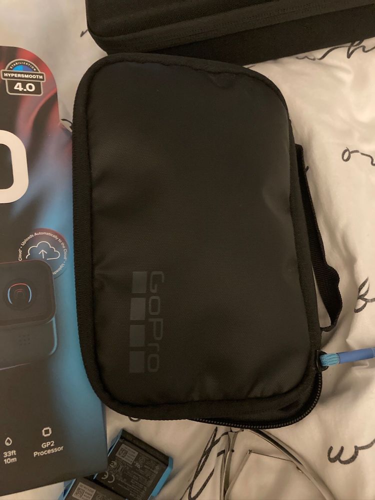 go pro hero 10 com diversos acessorios