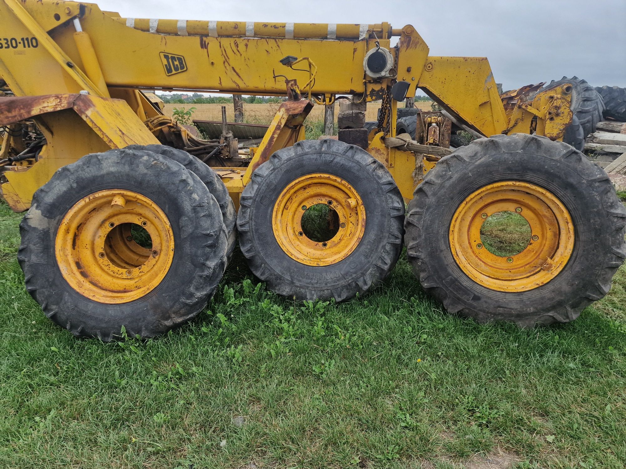 Koła 15.5 24 JCB 530-110