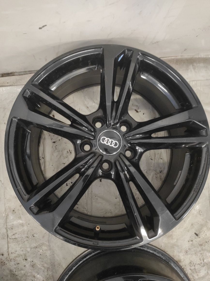 466 Felgi aluminiowe AUDI R 17 5x112 otwór 57,1 Czarne