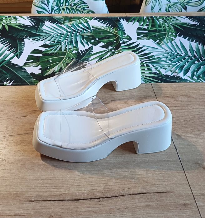 Nowe transparentne klapki na platformie Shein 40