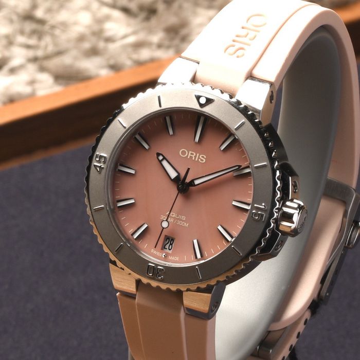 Новий жіночий годинник Oris Aquis швейцарський часы женские Швейцария