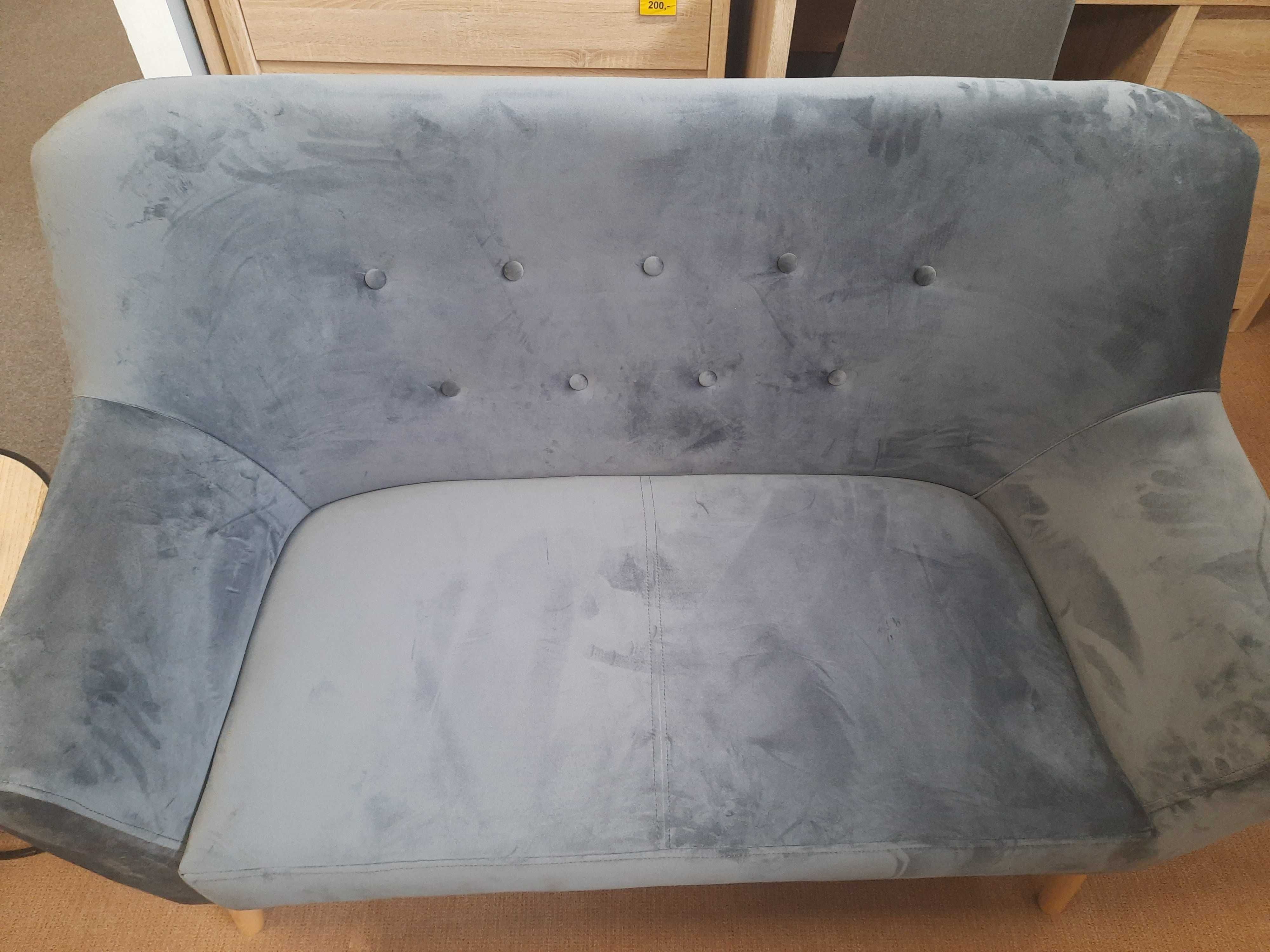 Sofa Nordic Velvet firmy SIGNAL.