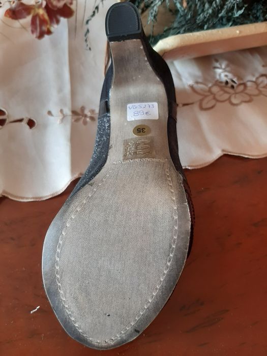 Sapatos de Senhora n° 35