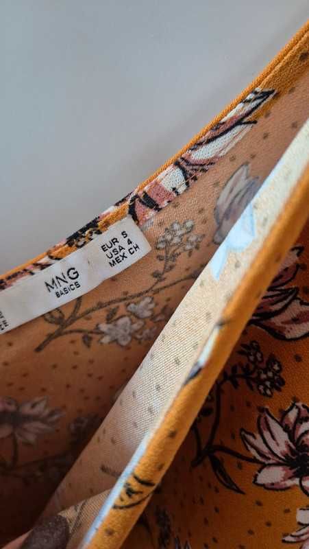 letnia sukienka na cieńkich ramiączkach Mango