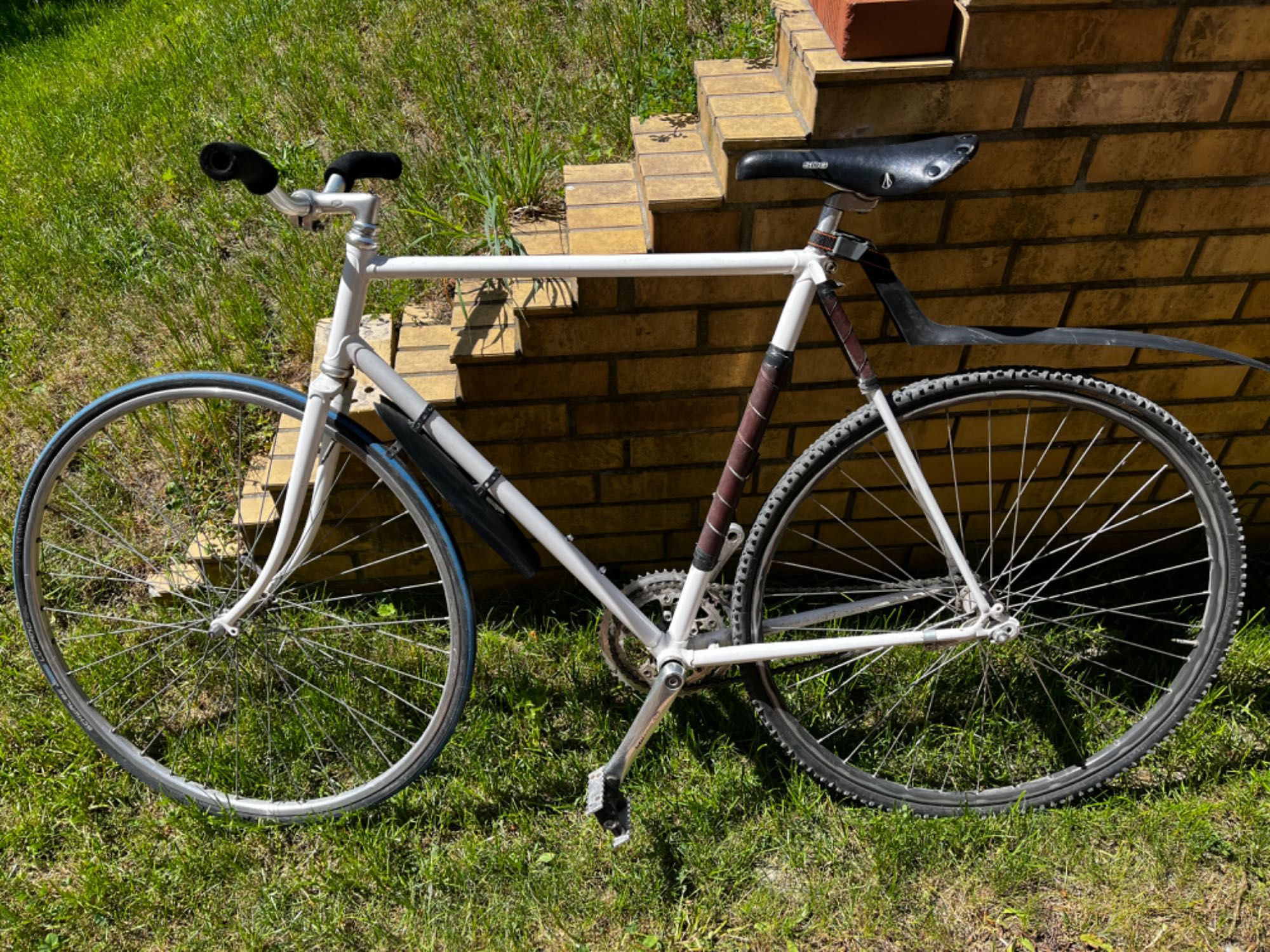 Promo Unisex biały minimalistyczny rower, osprzęt shimano, bez biegów