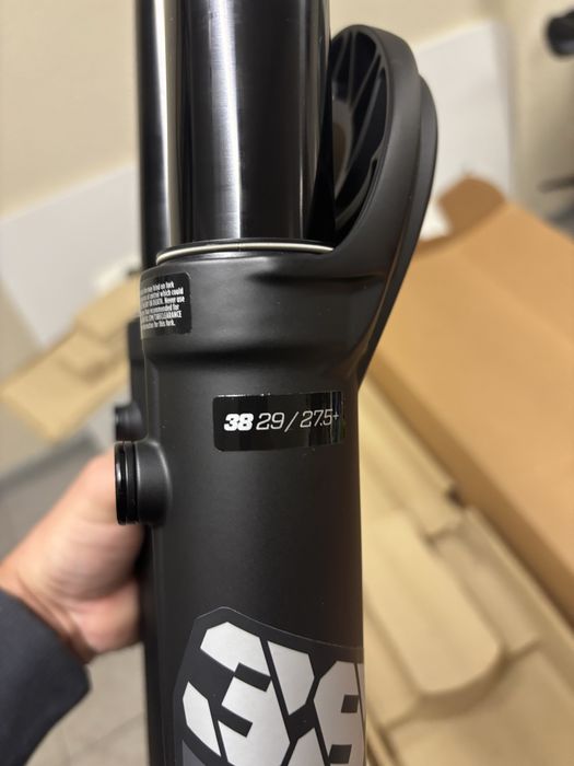 Suspensão Fox 38 Performance