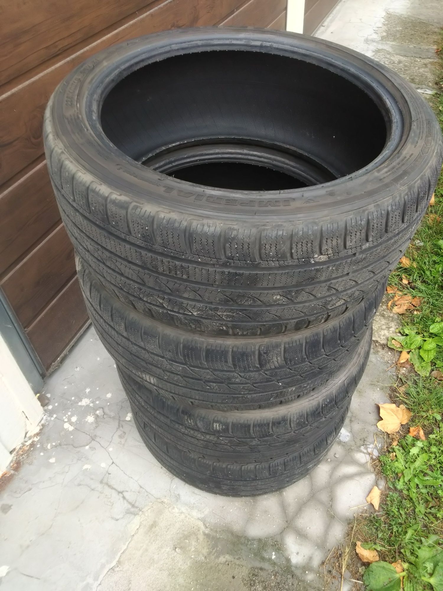 Opony zimowe 235/40/R18