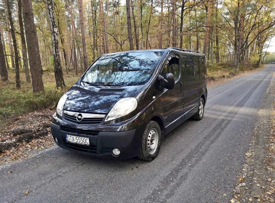 Opel Vivaro Opel Vivaro 2008 rok 8 osobowy