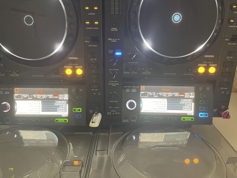 Pioneer CDJ2000 MK1 com decksavers