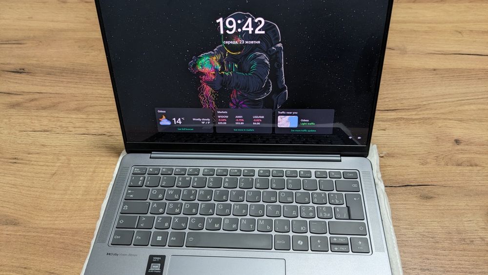 Lenovo yoga slim 7 14IMH9