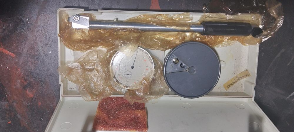 Średnicówka zegarowa USSR
Zakres 10- 18 mm / 0,01 mm
Stan bardzo dobry