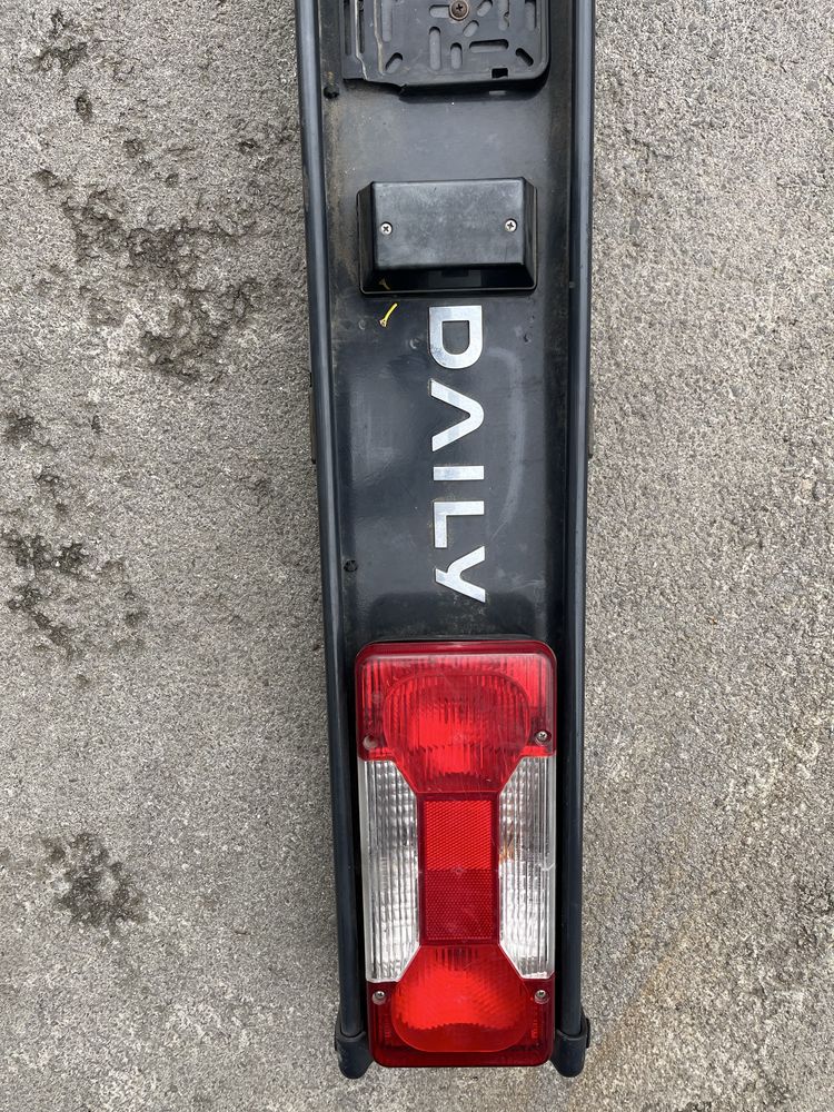 Zderzak tylny z lampami Iveco Daily