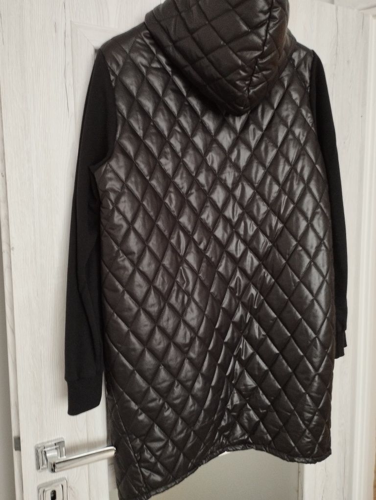 Praktyczna  kurtka płaszczyk pikowana kaptur XL
