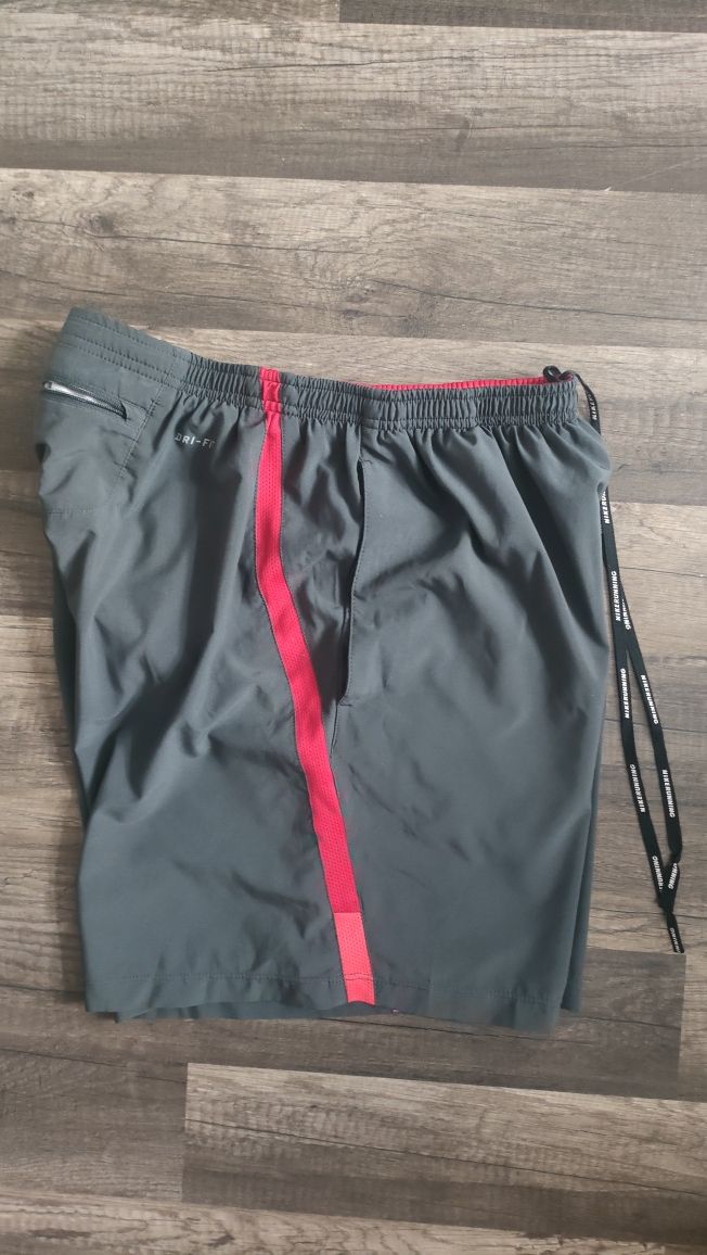 świeyne spodenki do biegania Nike running dri-fit jak nowe