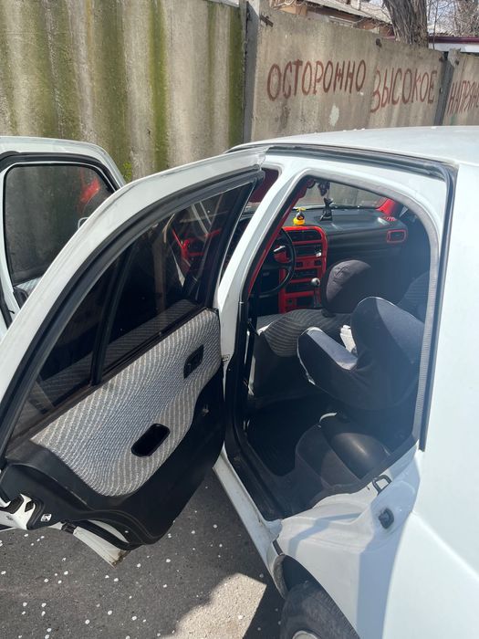 Nissan sunny газ/бенз