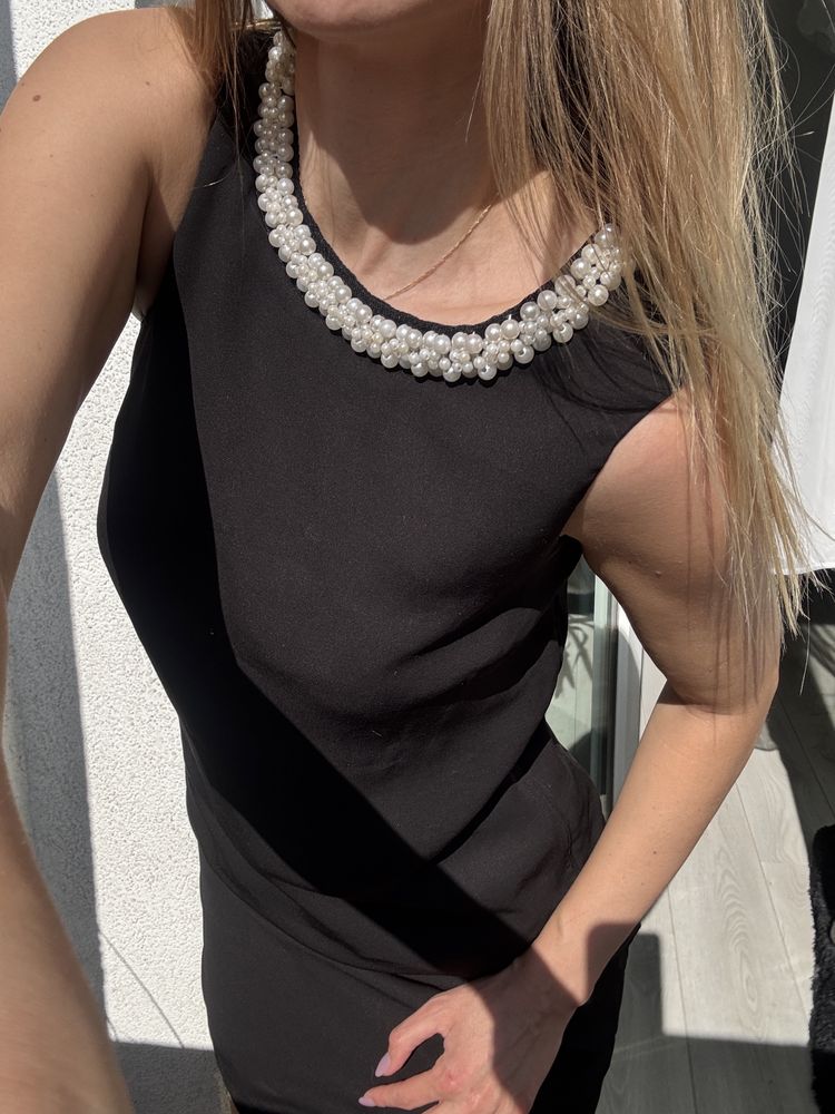 Wizytowa sukienka mala czarna old money H&M