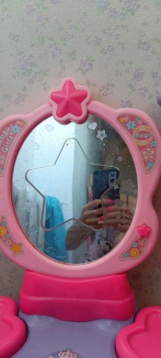 Туалетний столик