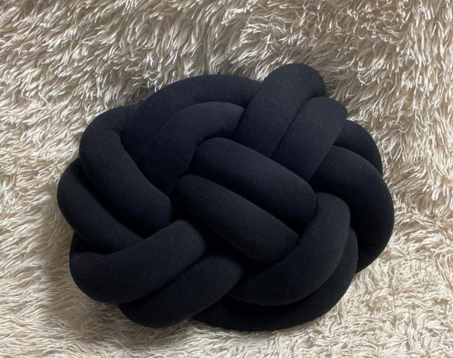 Poduszka ozdobna knot pillow