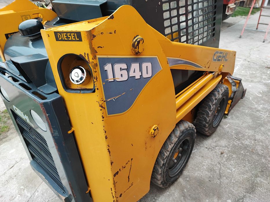GEHL SL 1640  Jak nowa 180 mtg Miniładowarka Ładowarka Bobcat S70 S100