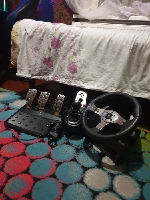 Руль Logitech g25