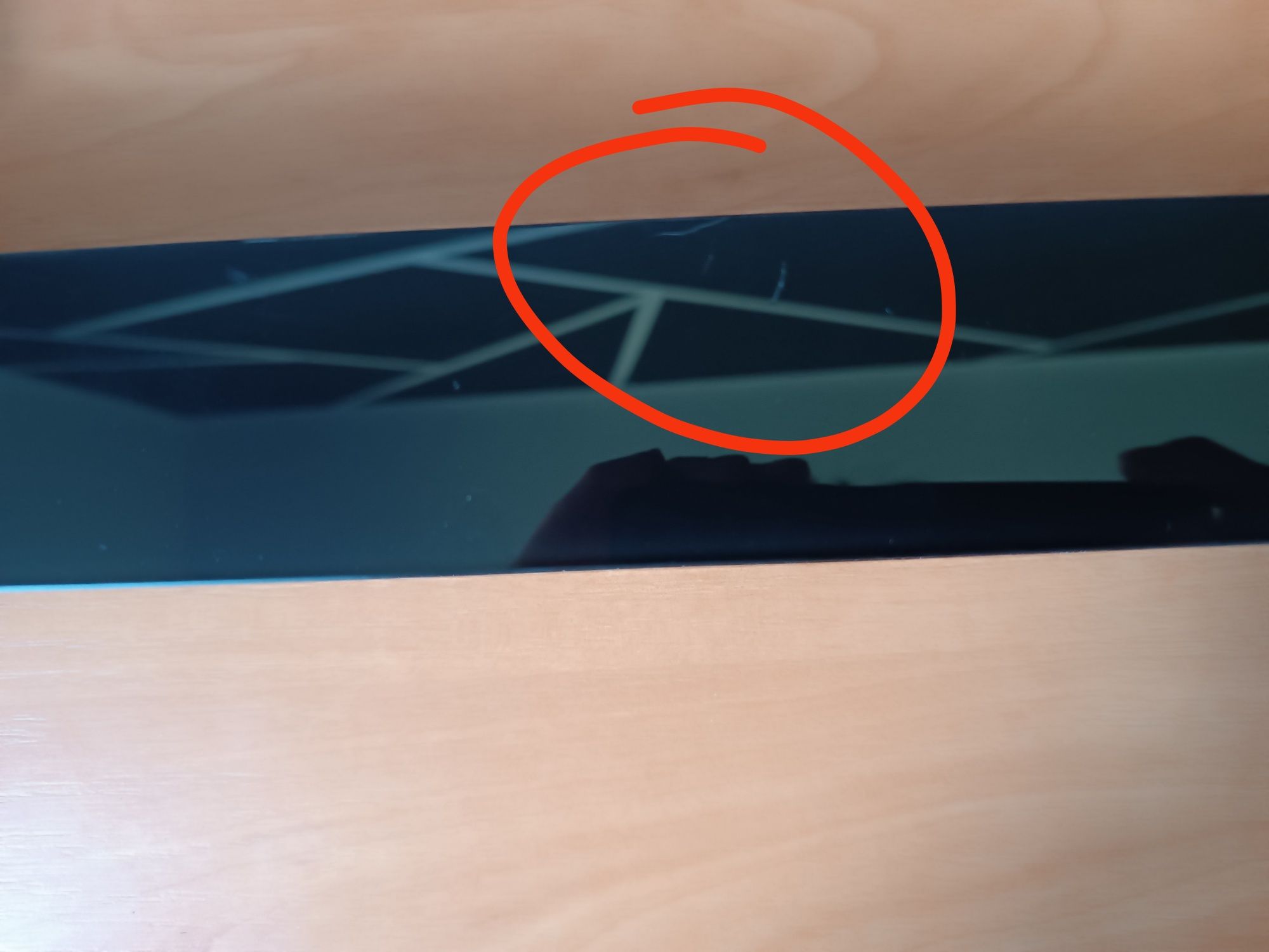 Ramka przednia drzwi do kuchenki mikrofalowej Beko BMGB 25333 BG
