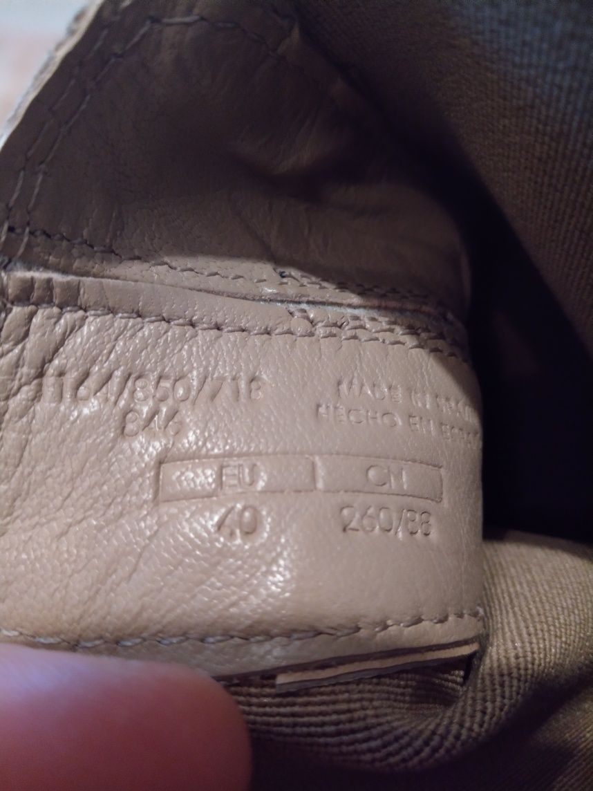 Sztyblety damskie Massimo Dutti